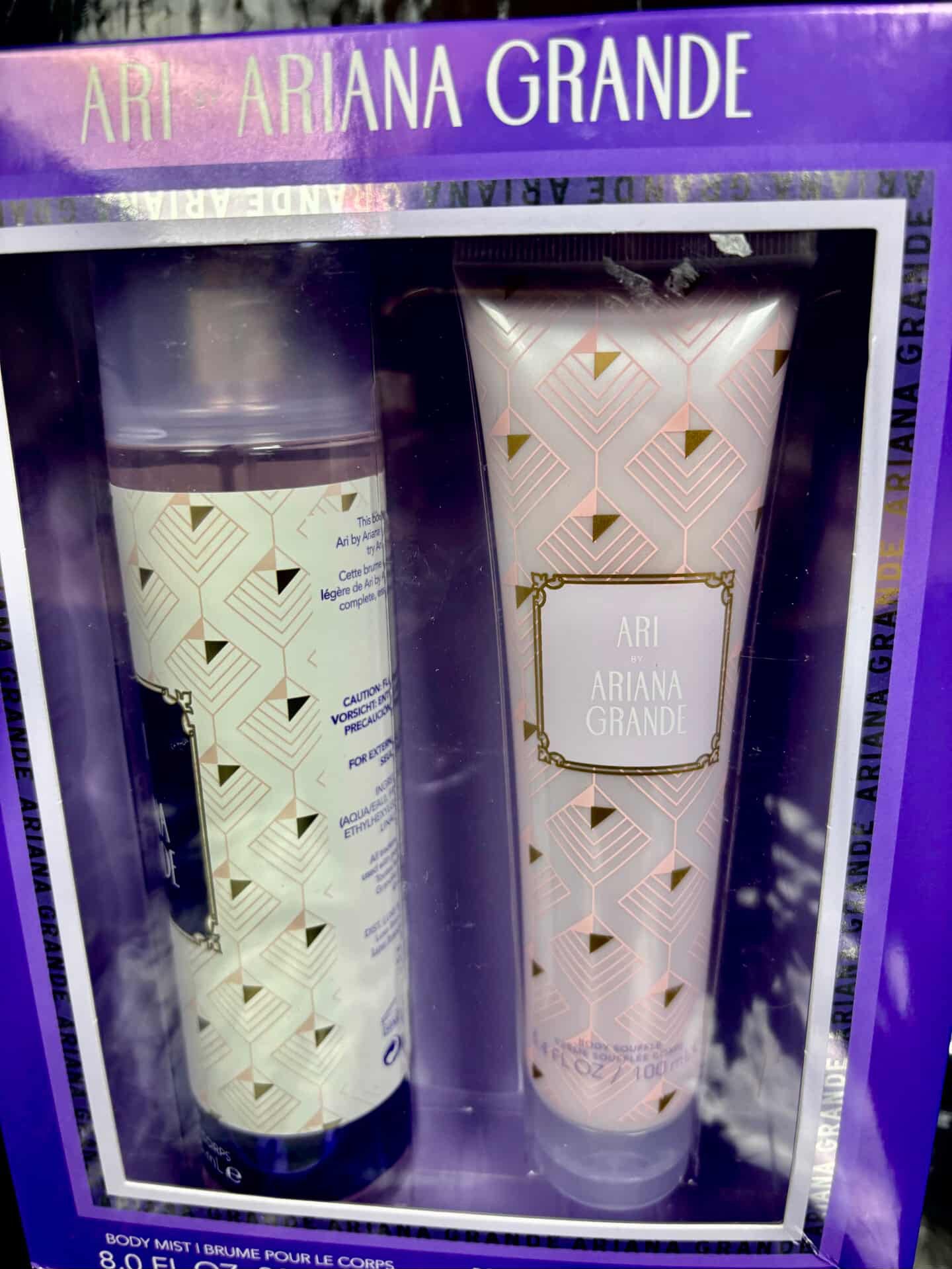 Pack ari by Ariana Grande