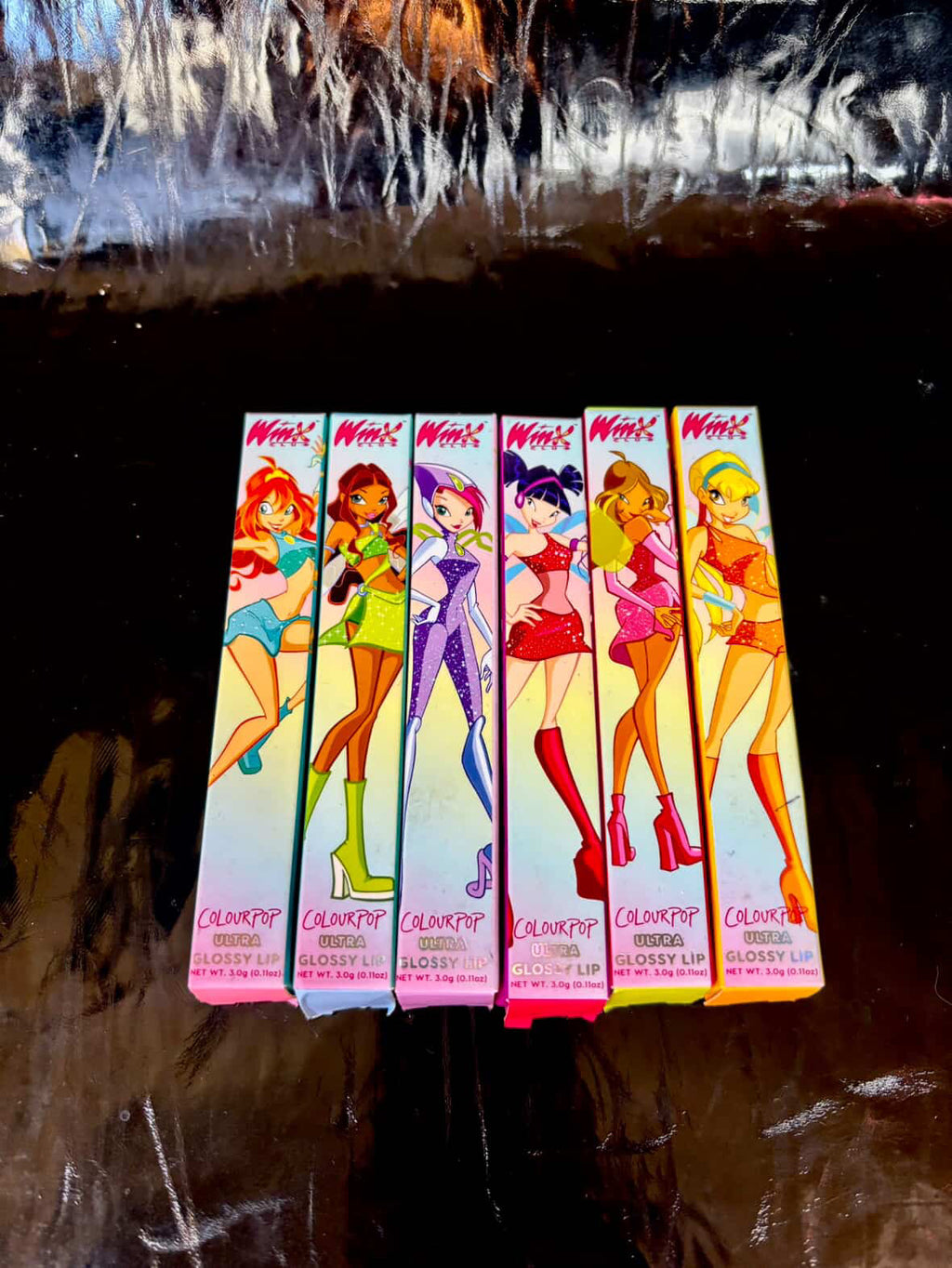 Labial glossy lips ultra colourpop winx