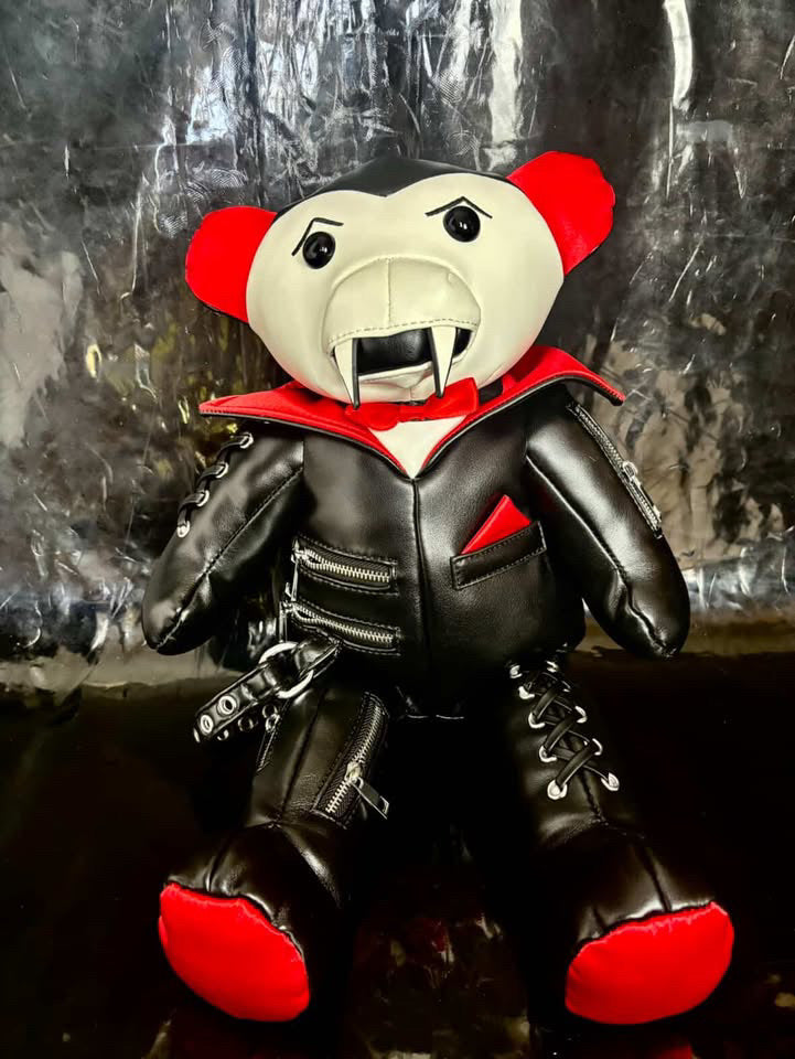 MOCHILA DRÁCULA TEDDY 🦇🩸