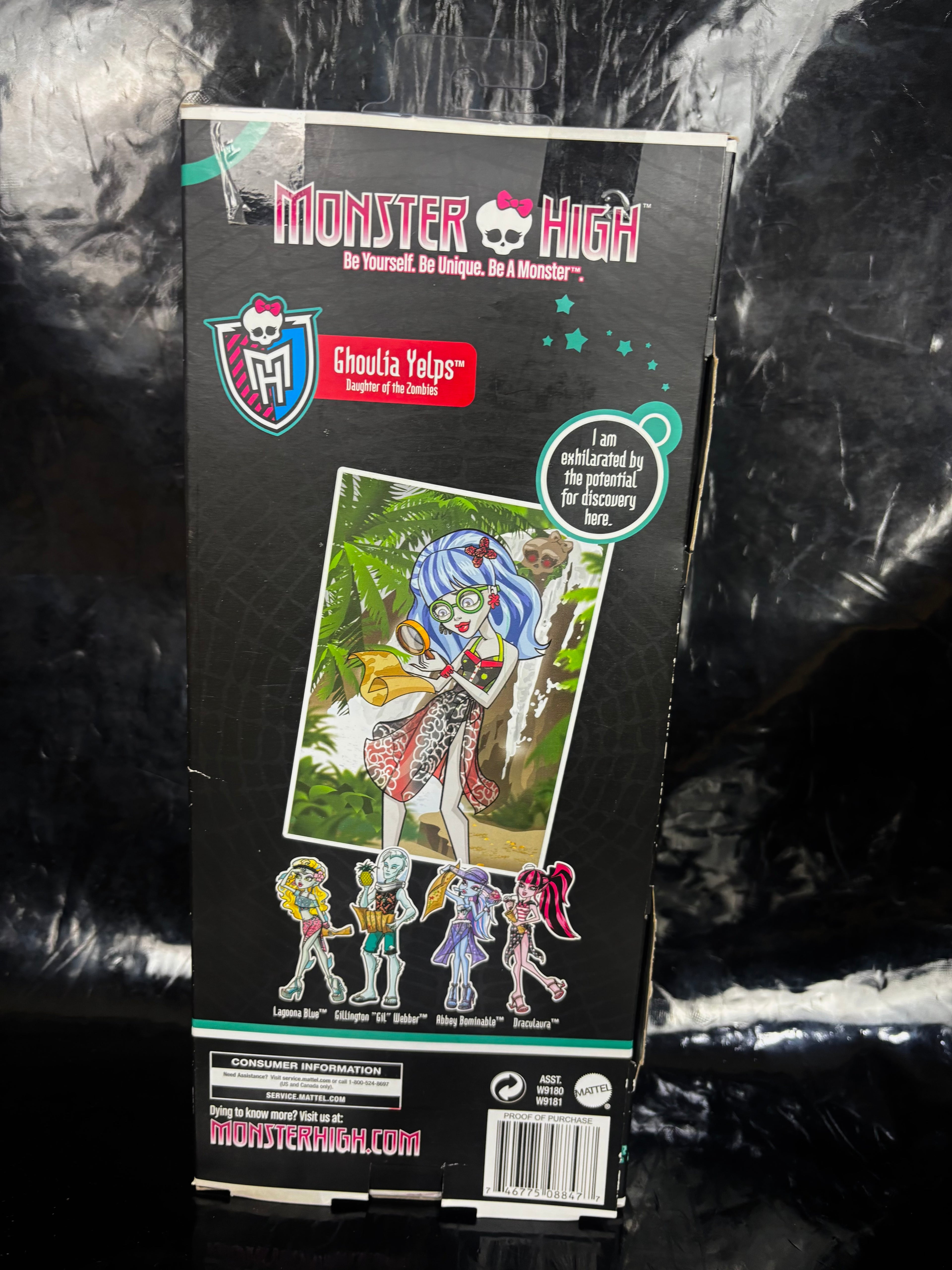 Ghoulia- Skull shores