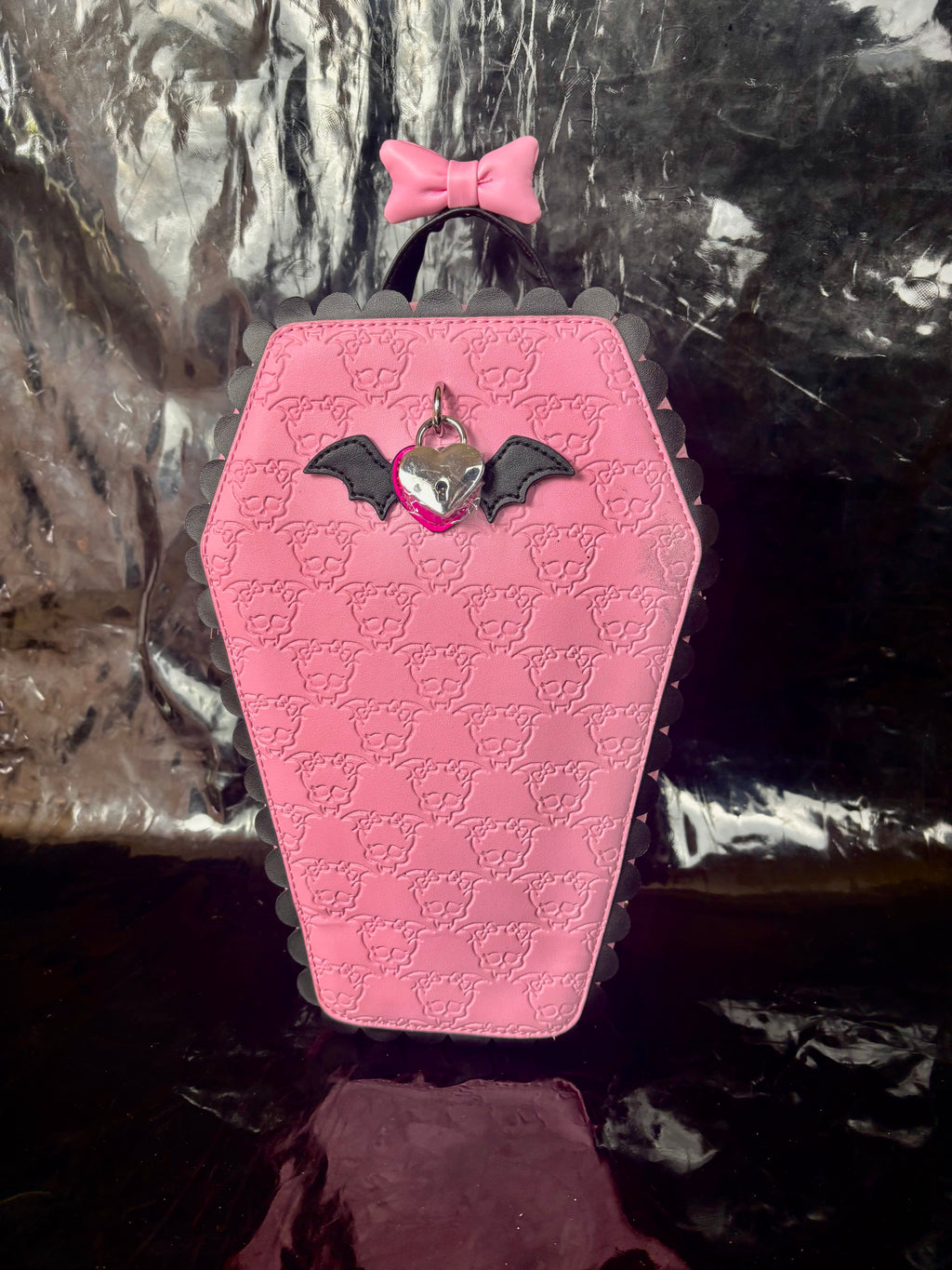 MOCHILA DRACULAURA COFFIN 🦇🖤💕