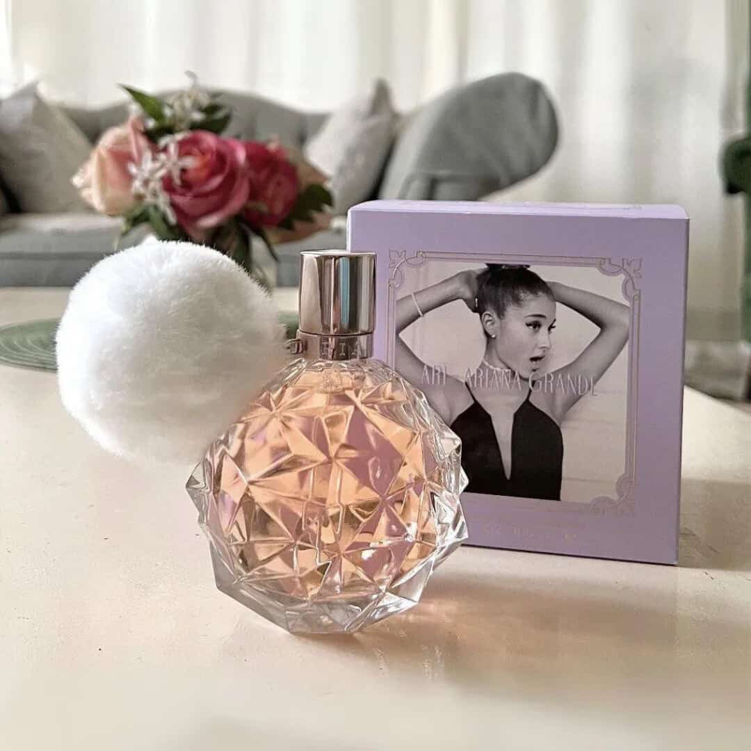 Perfume Ari by Ariana grande