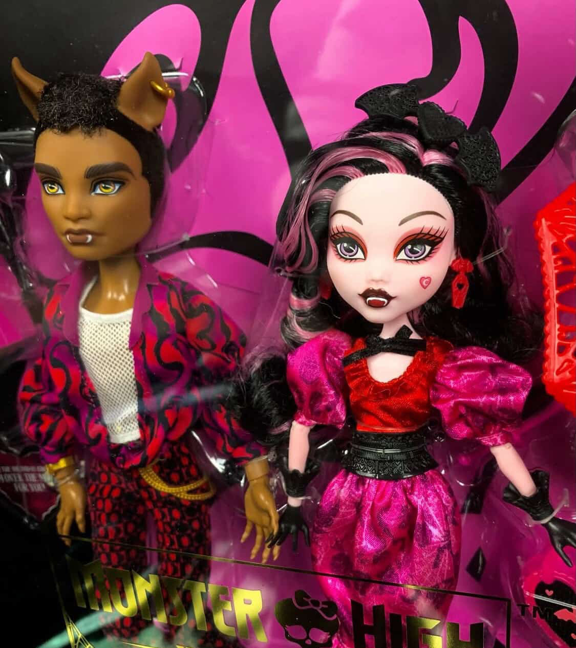 Monters high x LOVE EDITON howliday