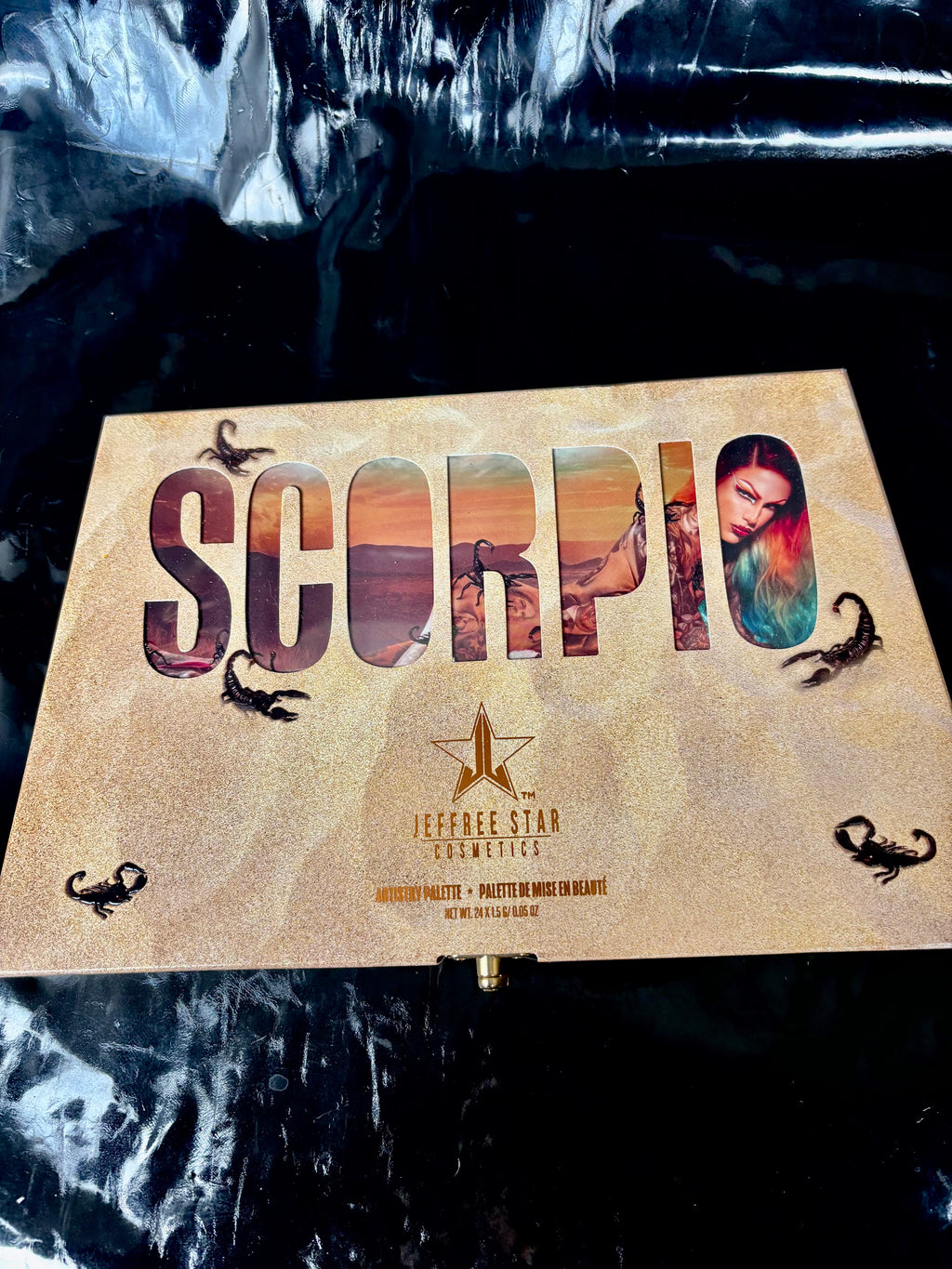 Paleta Scorpio Jeffree Star 🦂