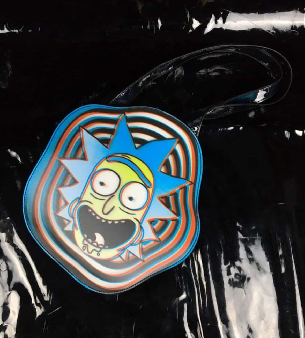 Cartera rock and Morty portal del tiempo