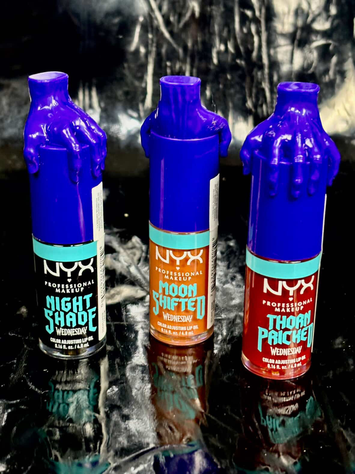 Labial lip oil nix Wednesday