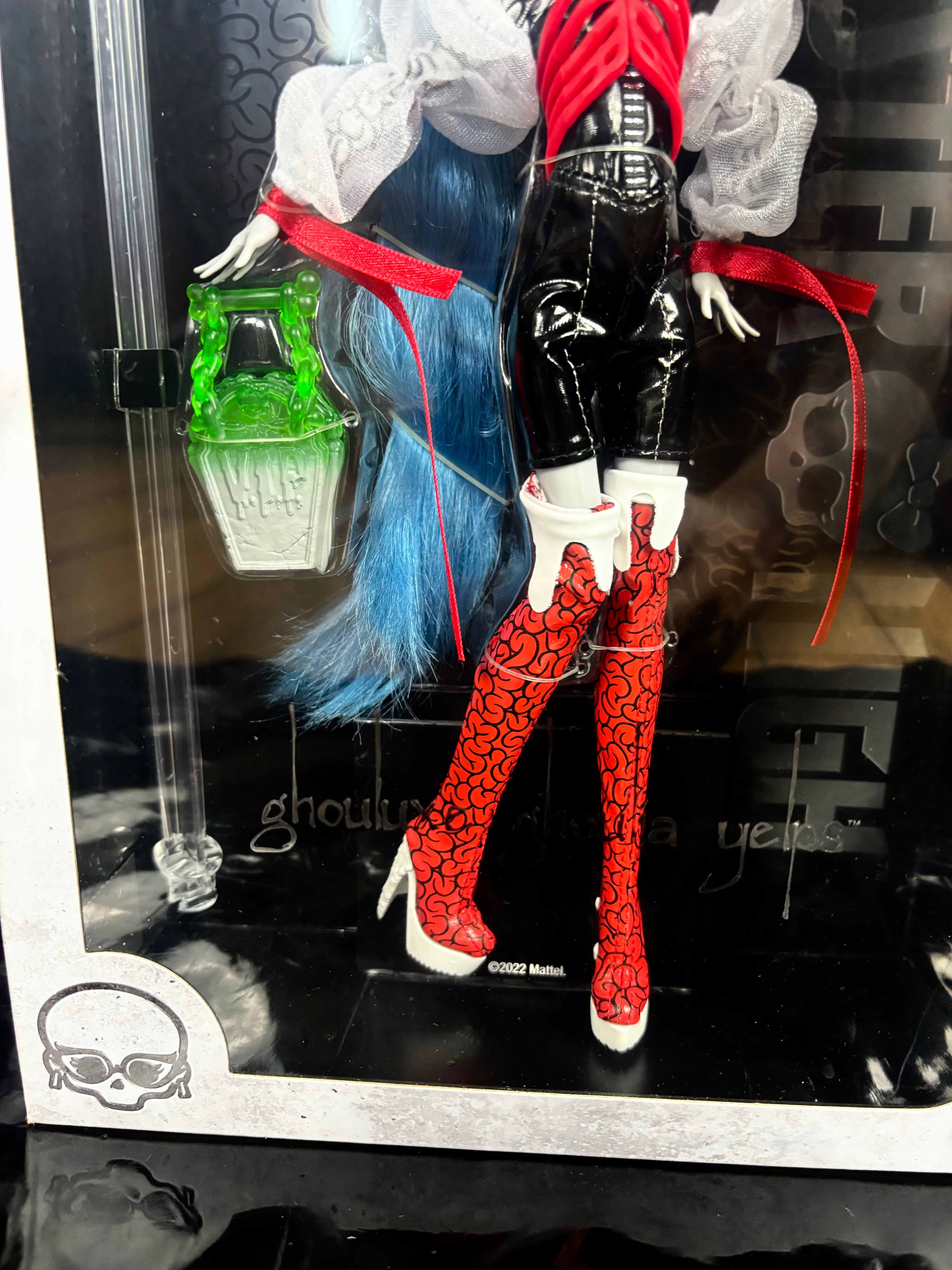 Ghoulia Yepls- Ghouluxe