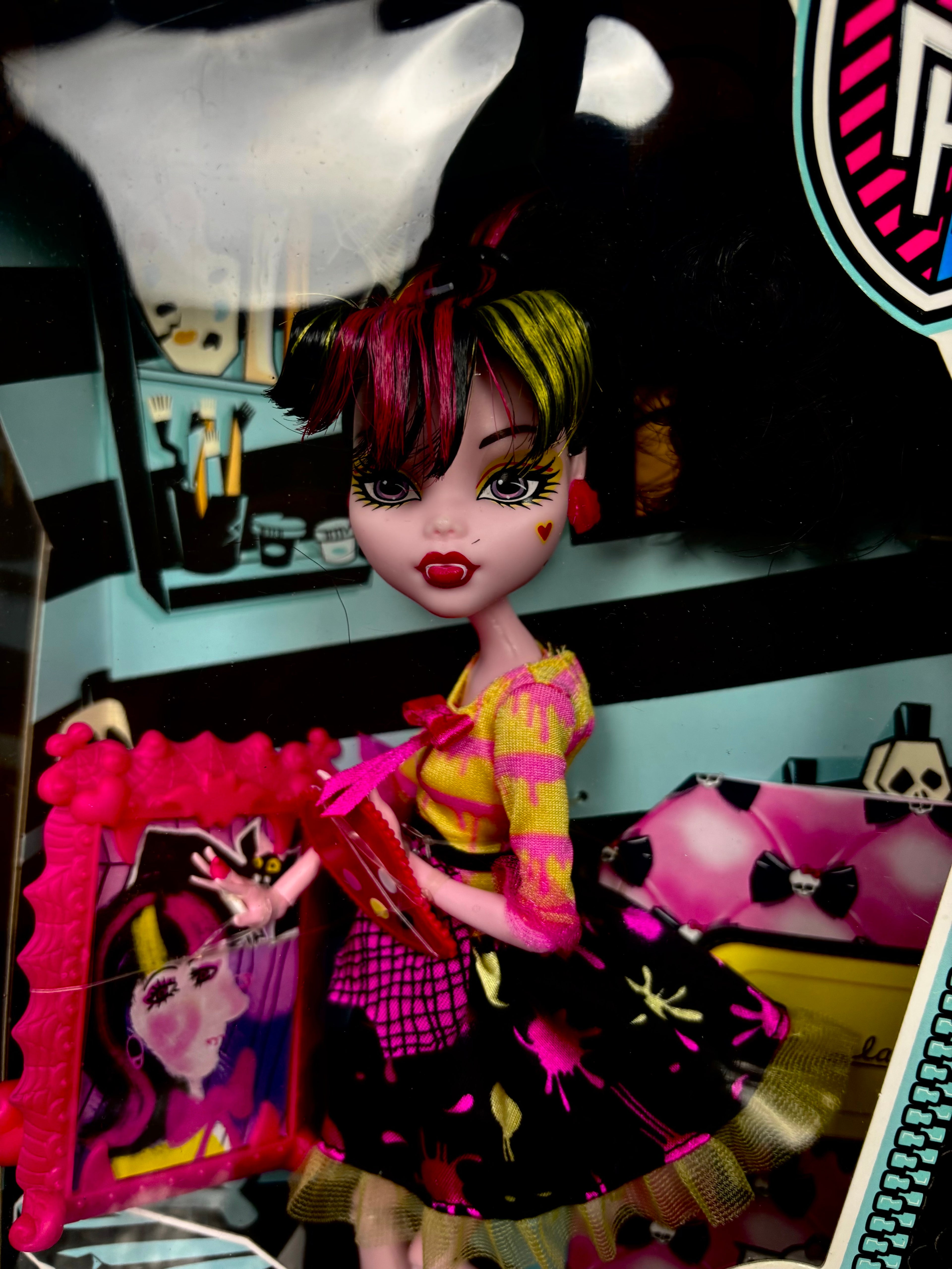 Draculaura art class🎨💕🖤🦇