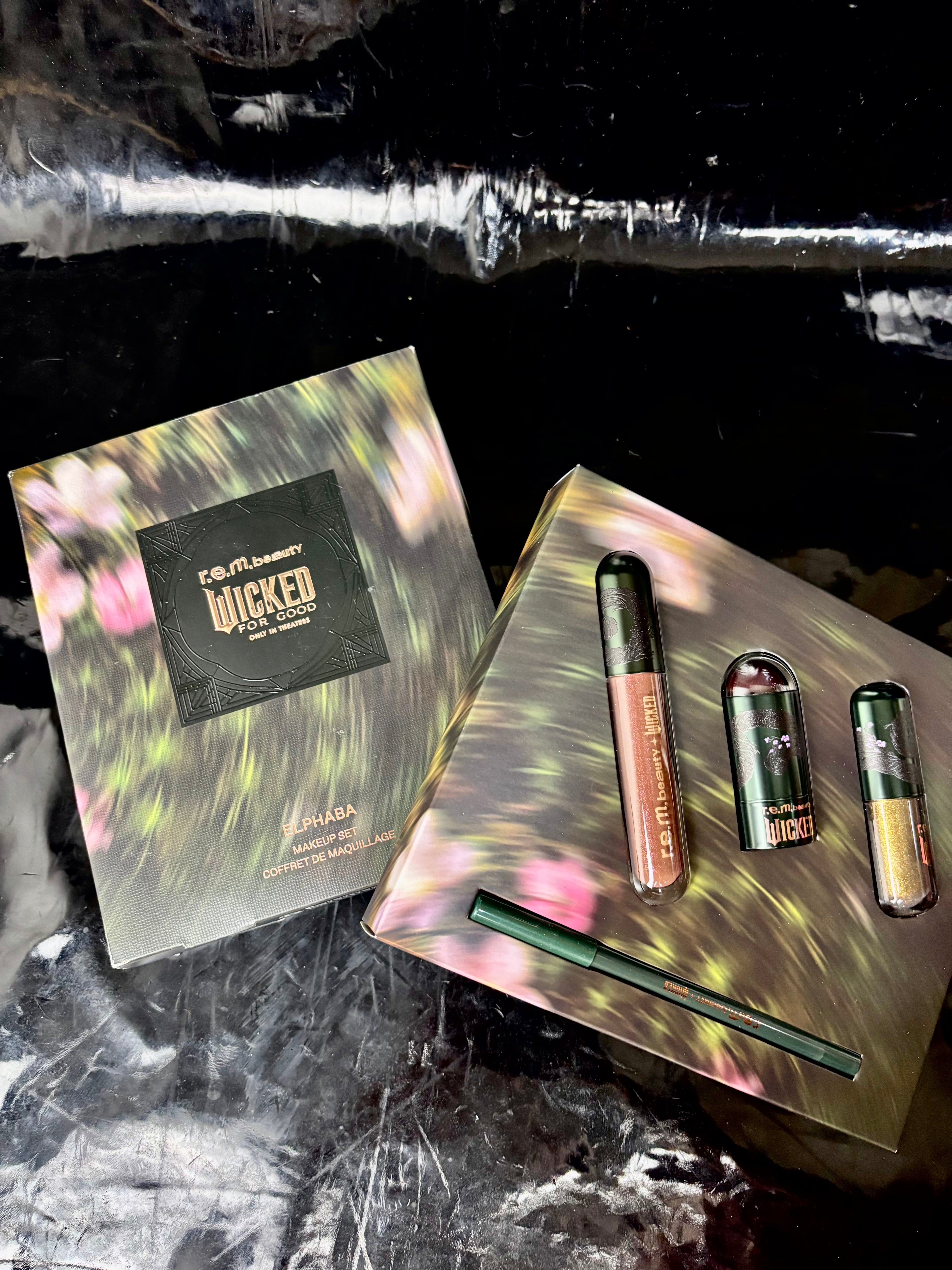 Rem beauty x wicked Elphaba makeup set 💚🧙