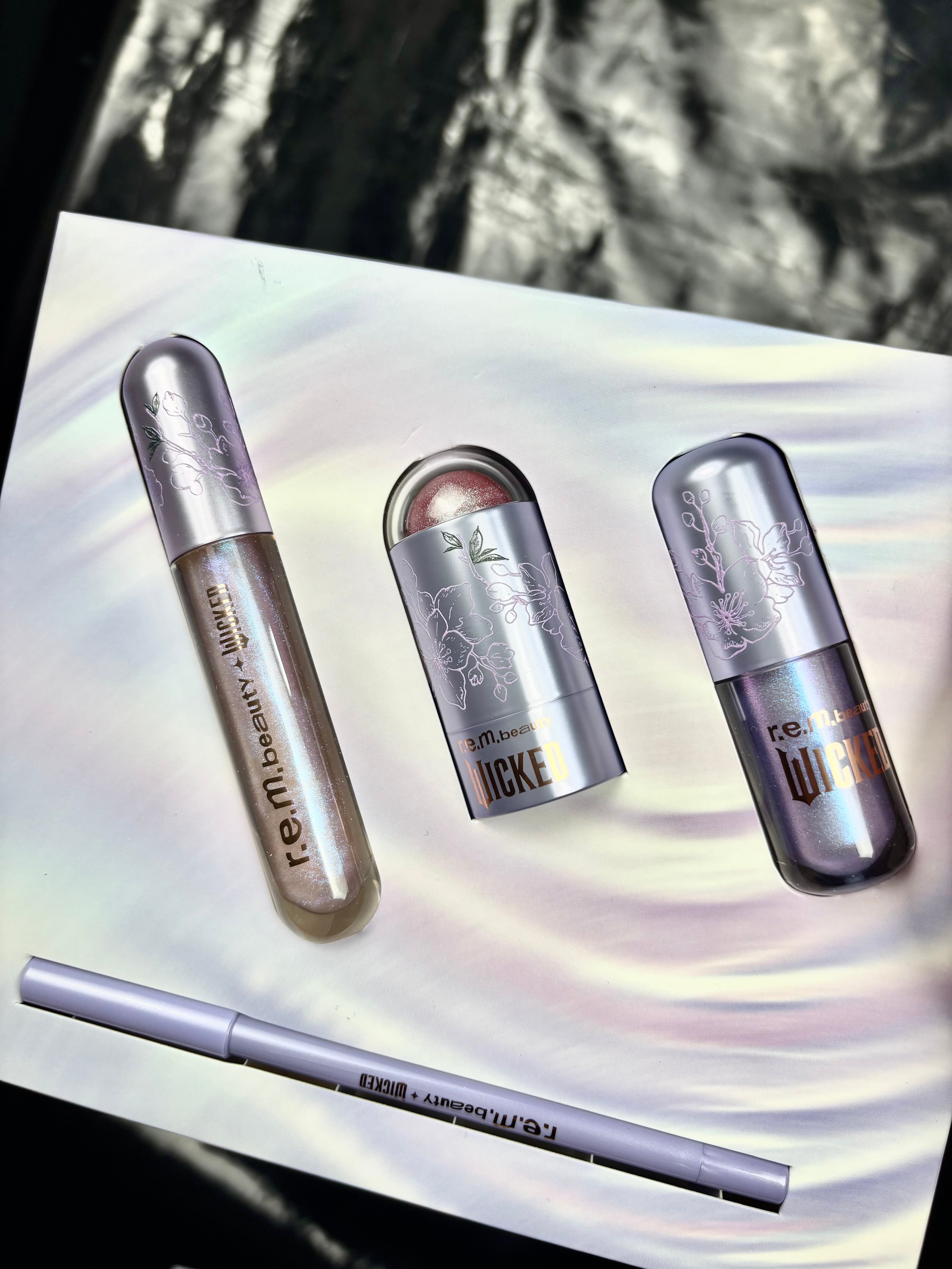 Rem beauty x wicked- Glinda makeup set 👑🪄