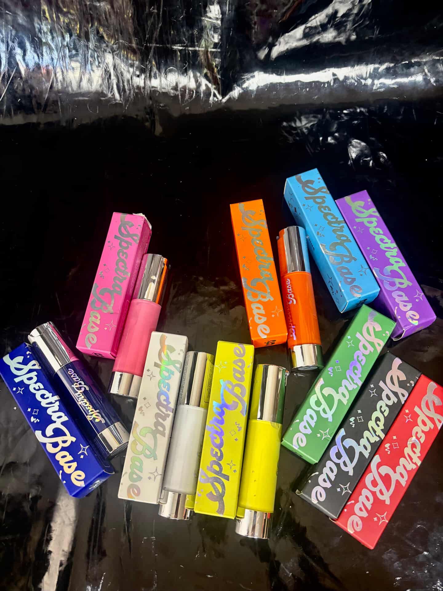 Base spectra glisten cosmetics