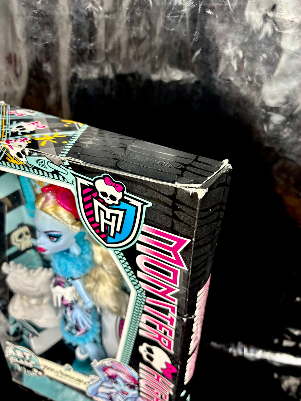 Abbey  bominable - art class g1 ❄️🎨