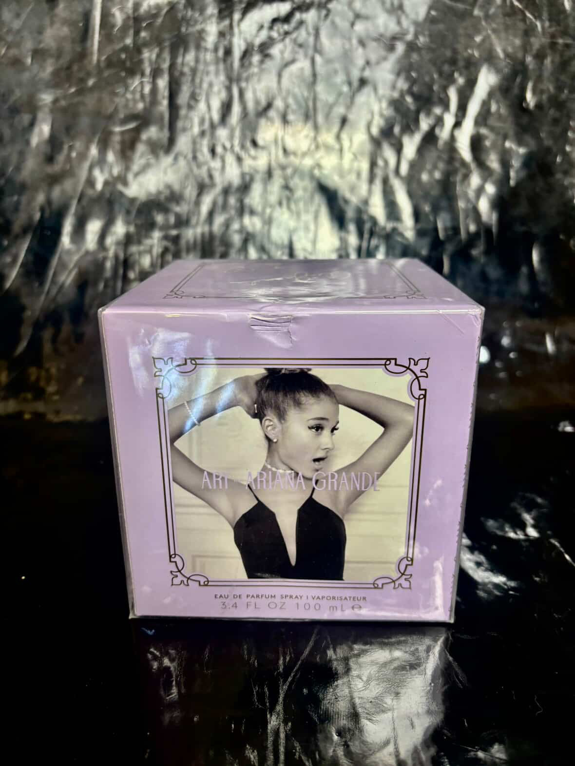 Perfume Ari by Ariana grande