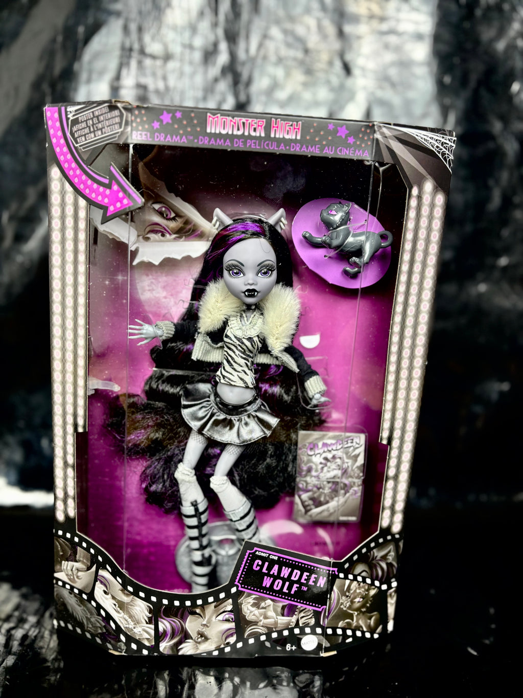 Muñeca CLAWDEEN WOLF 🖤💜