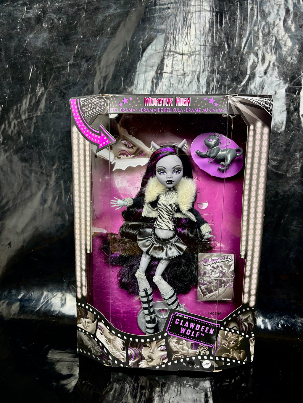 Muñeca CLAWDEEN WOLF 🖤💜